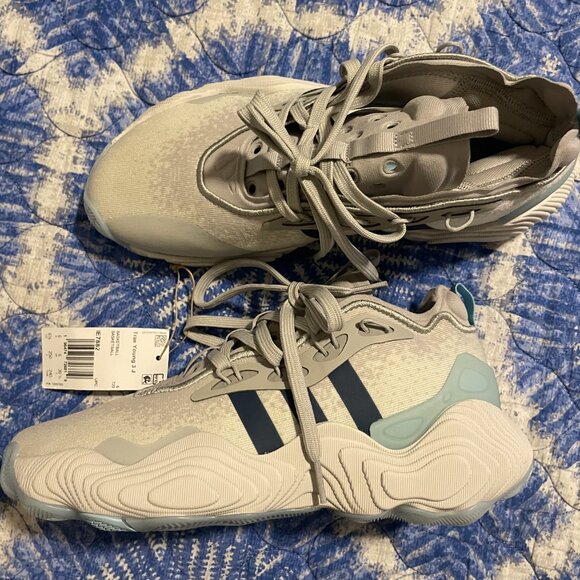 New NNB Adidas Trae Young 3 Grey Mens Boys Sneaker Size 6.5 Basketball - Picture 1 of 5